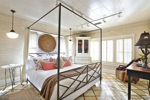 3 多间卧室、熨斗/熨衣板、WiFi、床单