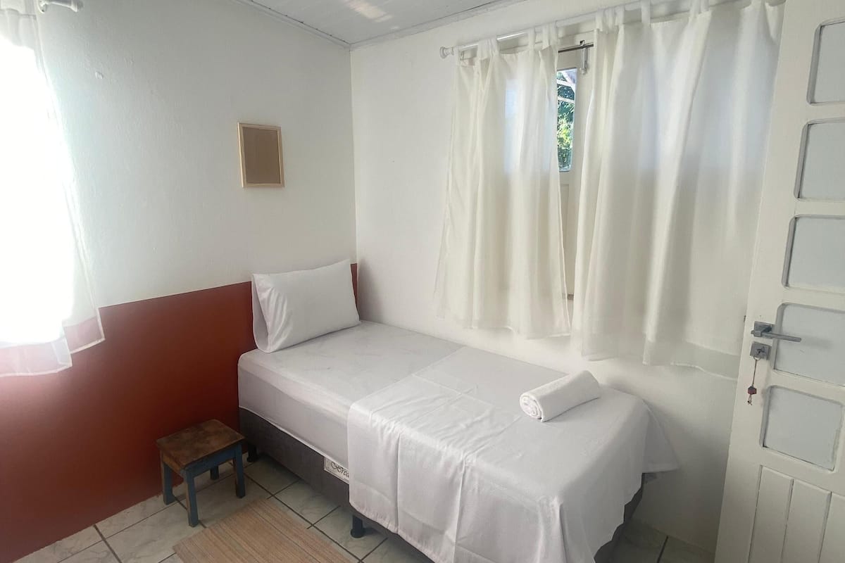 Standaard driepersoonskamer | 1 slaapkamer, gratis wifi, beddengoed