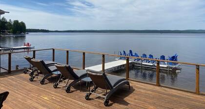 Incredible views, ample amenities & cozy atmosphere