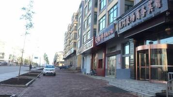 المنشأة من الخارج