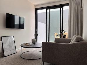 Living area - Stylish 2 bedrooms townhouse in Central (Wellington)