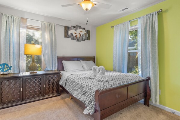 3 Schlafzimmer, Bügeleisen/Bügelbrett, WLAN, Bettwäsche