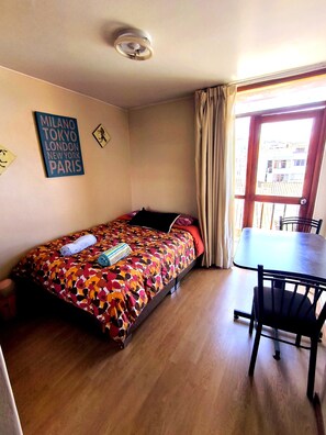 Basic Double Room, City View | Free WiFi - fabrizio guest house (Cusco)