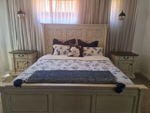 4 bedrooms, iron/ironing board, travel cot, WiFi