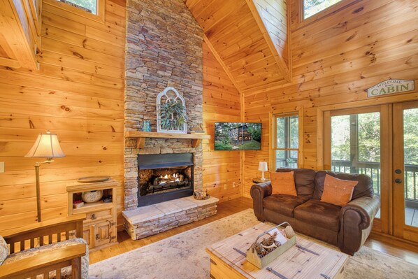 Televisión, chimenea y futbolito 