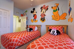 3 chambres, fer et planche à repasser, lit parapluie, Wi-Fi