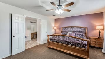 3 bedrooms, desk, iron/ironing board, WiFi