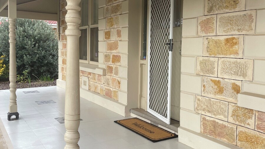 Country Style Louisa - Gawler