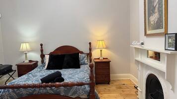 3 bedrooms, Egyptian cotton sheets, premium bedding, pillowtop beds