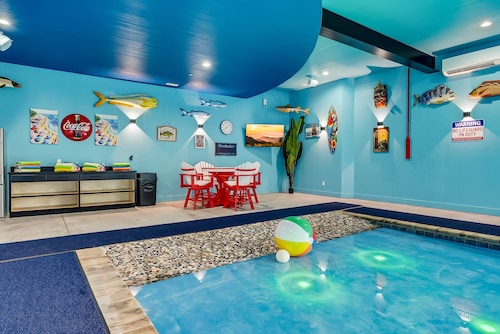 Excalibur: Pickleball, Duck Pin Bowling, Indoor Pool, 9 Hole Golf