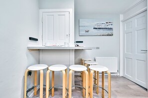 Dining - Princess Yellow 3 ~ Beautiful Cosy Apt at Harbour (Portrush)
