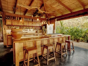 Private kitchen -  Jungel Villa Verde y Azul with saltwater pool and ocean view (Santa Teresa de cobano)