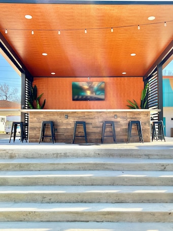 Outdoor dining. Far Out Motel
