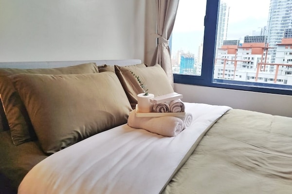 Comfort Daire, Mutfak, Şehir Manzaralı | 1 yatak odası, anti alerjik yatak takımı