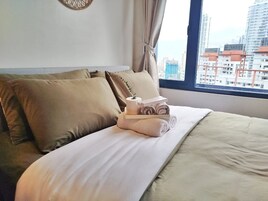 Comfort appartement, keuken, uitzicht op stad | 1 slaapkamer, hypoallergeen beddengoed, een laptopwerkplek