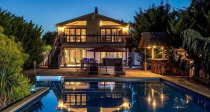 Waterfront Paradise on Long Island