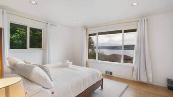3 dormitorios, tabla de planchar con plancha, wifi gratis y ropa de cama