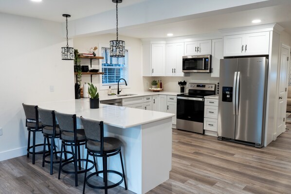 Fridge, microwave, oven, stovetop