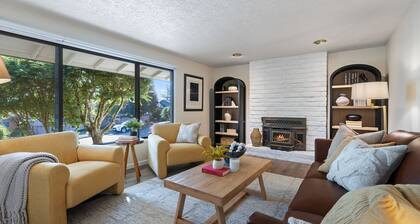 Professionally designed & furnished 4-bedroom house in Mt Vista, Ridgefield