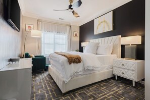 4 chambres, bureau, fer et planche à repasser, Wi-Fi gratuit