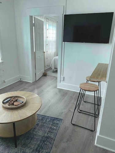 1930s Building on Main St Apt 211 Downtown