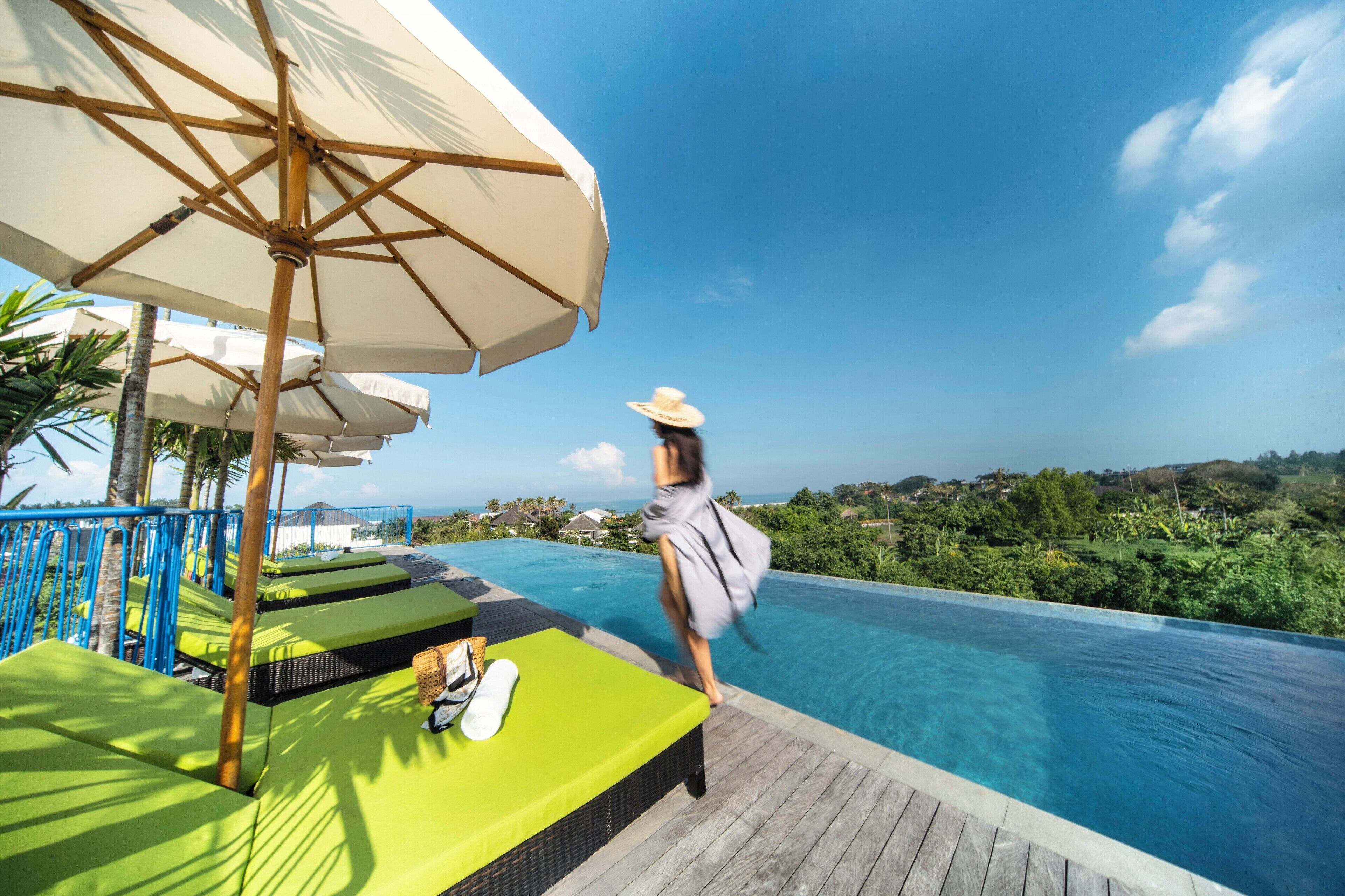 Kolam renang outdoor