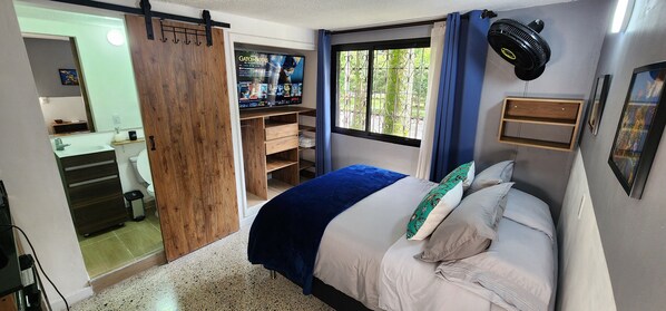 1 Schlafzimmer, Schreibtisch, Bügeleisen/Bügelbrett, kostenloses WLAN