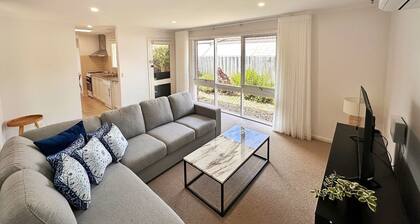 Escape to Coastal Bliss at Ocean Grove - Short walk to beach, cafe and park