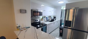 Charming remodeled 3-bedroom townhome with WiFi and AC in Dorado 