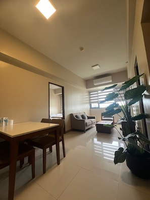 Economy Condo, Balcony, Sea View | Living area