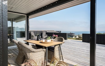 Cozy home in Lemvig with WiFi
