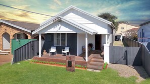 Exterior - 3-Bed Coastal Haven with Alfresco Dining & BBQ (Belmont South)