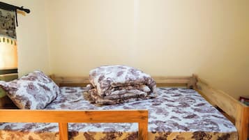 Shared Dormitory, Women only, Non Smoking