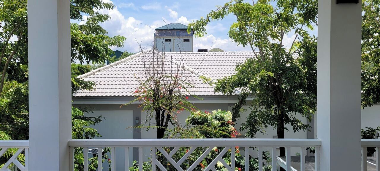 基础双人房, 1 张特大床, 花园景观 | 床单