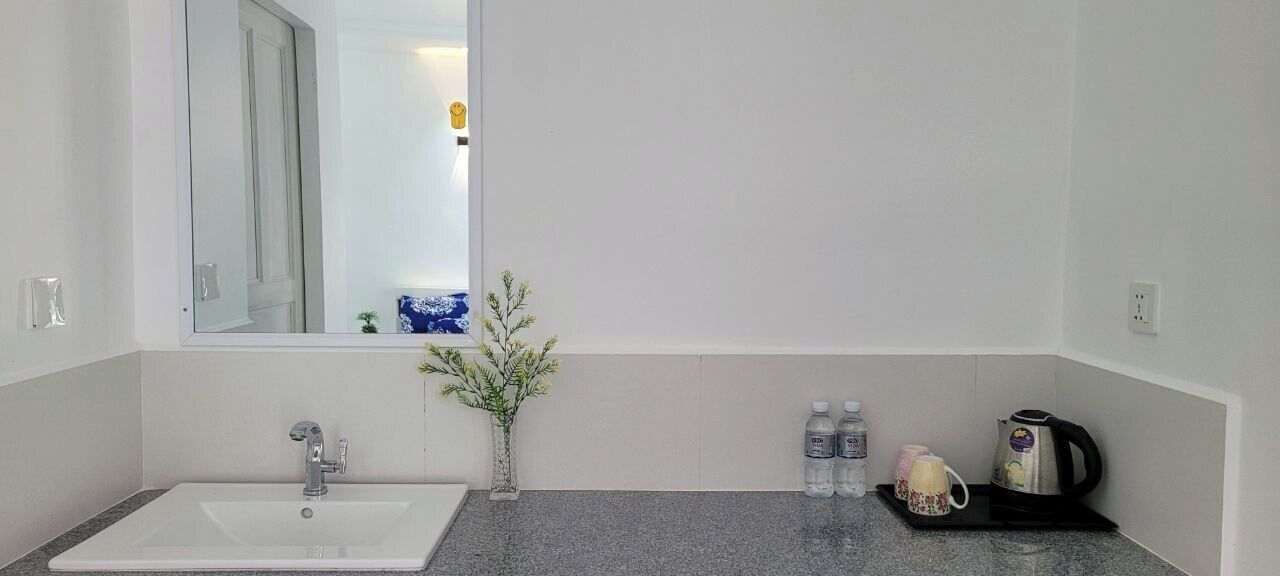 Basic Double Room, 1 King Bed, Garden View | Bed sheets