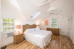 3 chambres, bureau, fer et planche à repasser, Wi-Fi gratuit