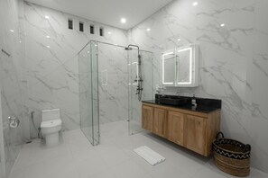 Bathroom - Dijobi Villa Bali (Canggu)