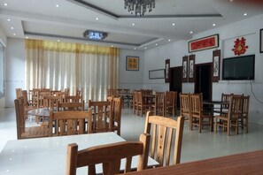 Unclassified image, 3 of 25, button - Shuangpai Wuchenglou Hotel (Shuangpai)