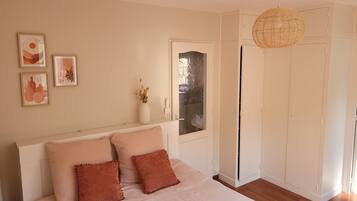 1 chambre, bureau, fer et planche Ă repasser, Wi-Fi gratuit