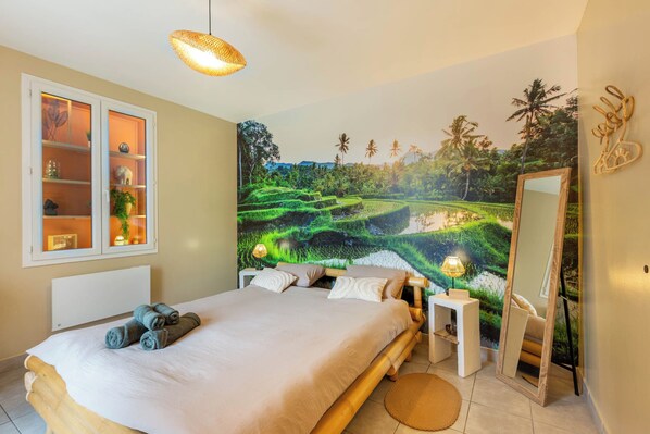 1 Schlafzimmer, Schreibtisch, Reisekinderbett, WLAN