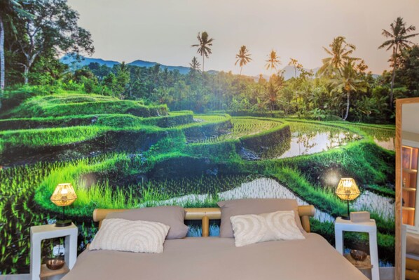 1 soverom, skrivebord, reiseseng for barn og wi-fi