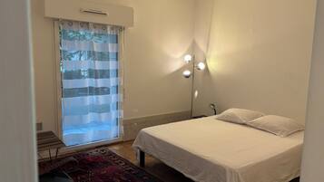 1 chambre, fer et planche Ă repasser, lit parapluie, Wi-Fi gratuit