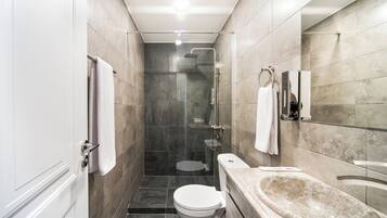 Economy Double Room | Bathroom amenities | Slippers