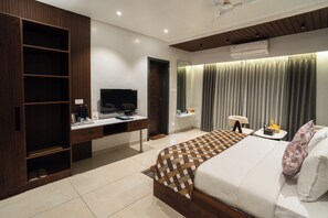 Deluxe Room | Free WiFi