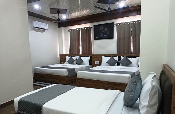 Phòng Suite dành cho gia đình | Bộ trải giường bằng vải cotton Ai Cập, bộ đồ giường cao cấp 