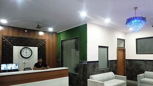 Gambar tidak terklasifikasi, 4 dari 15, tombol