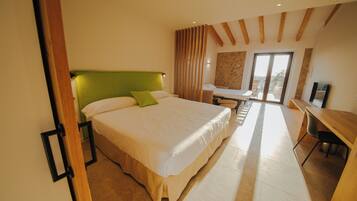 Junior Suite, Pool View