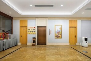 Lobby lounge - Vienna Hotel Haikou International Trade City Friendship Sunshine City (Haikou)