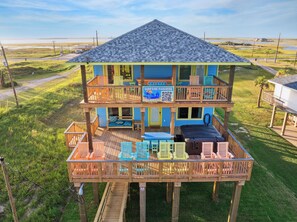 Property grounds - Surfside Beachfront Paradise (Surfside Beach)