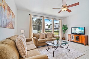 House (3 Bedrooms) | Property amenity